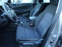 Hyundai Tucson  1.7 CRDi Trikolor