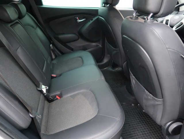 Hyundai ix35  2.0 CRDi 