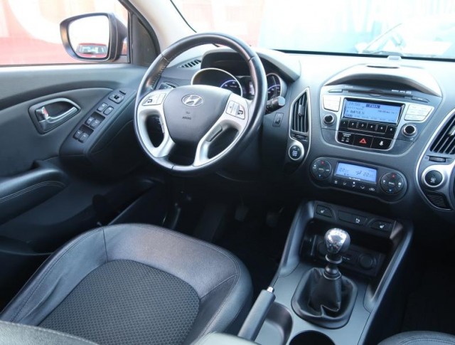 Hyundai ix35  2.0 CRDi 