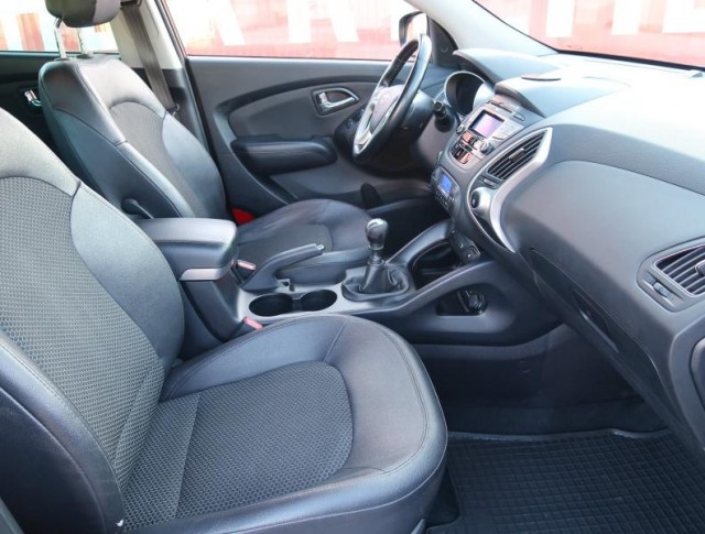 Hyundai ix35  2.0 CRDi 