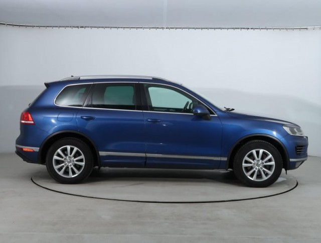 Volkswagen Touareg  3.0 TDI R-Line