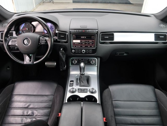 Volkswagen Touareg  3.0 TDI R-Line