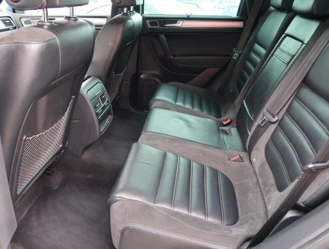 Volkswagen Touareg  3.0 TDI R-Line