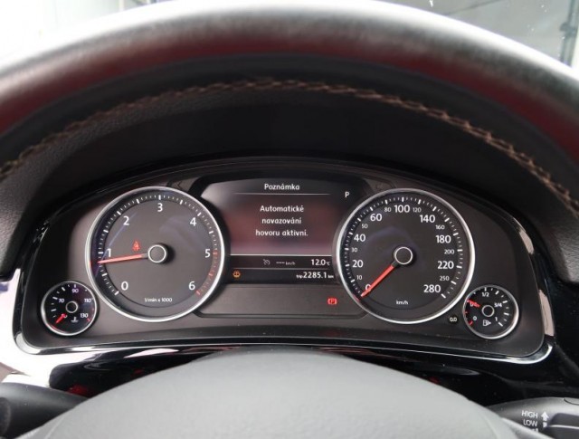 Volkswagen Touareg  3.0 TDI R-Line