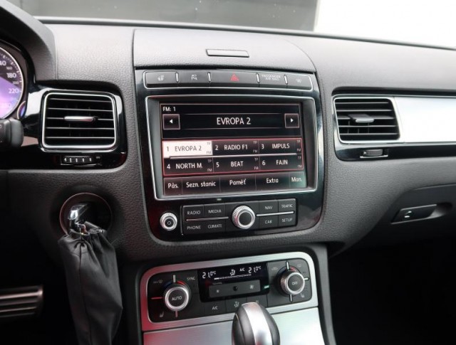 Volkswagen Touareg  3.0 TDI R-Line