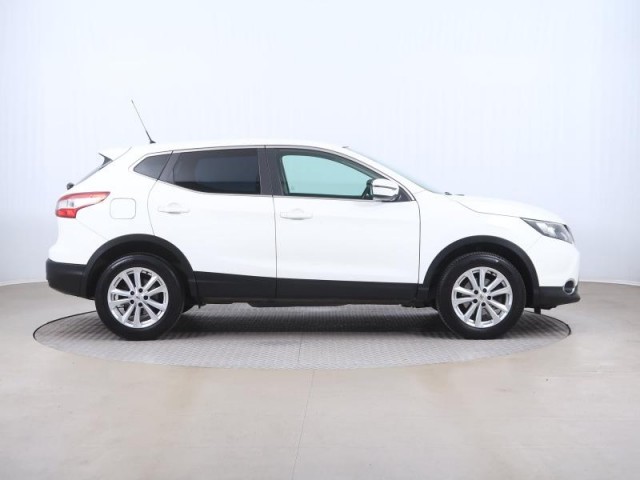 Nissan Qashqai  1.2 DIG-T 