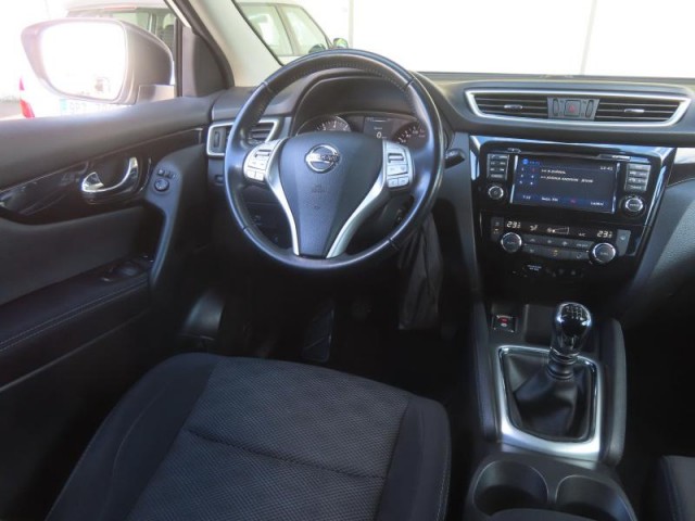 Nissan Qashqai  1.2 DIG-T 