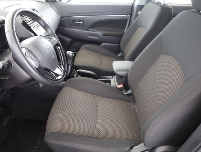 Mitsubishi ASX  1.6 MIVEC Invite