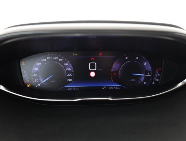 Peugeot 5008  1.5 BlueHDi 