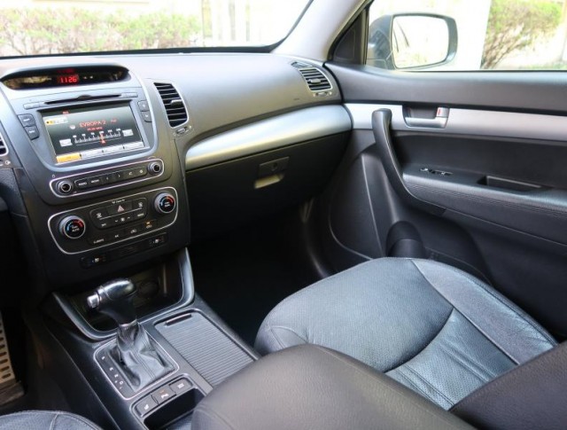 Kia Sorento  2.2 CRDi 