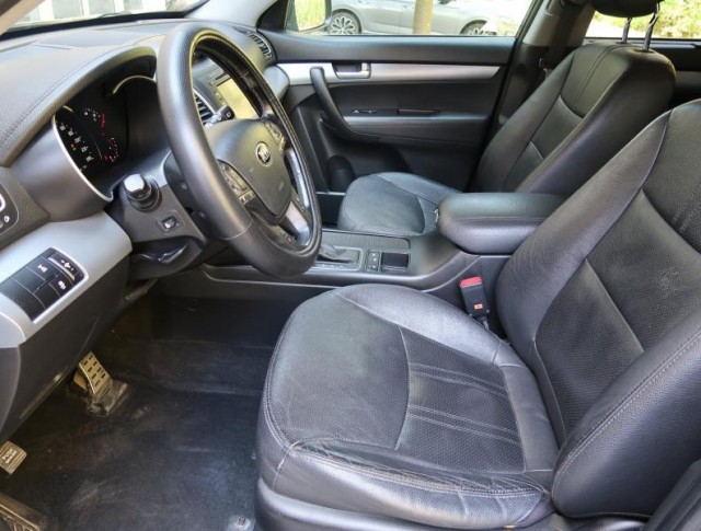 Kia Sorento  2.2 CRDi 