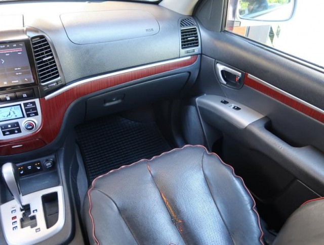 Hyundai Santa Fe  2.2 CRDi 