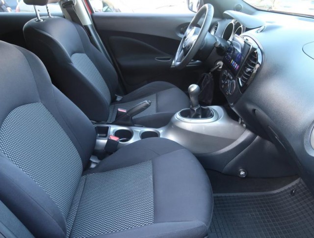 Nissan Juke  1.6 i 