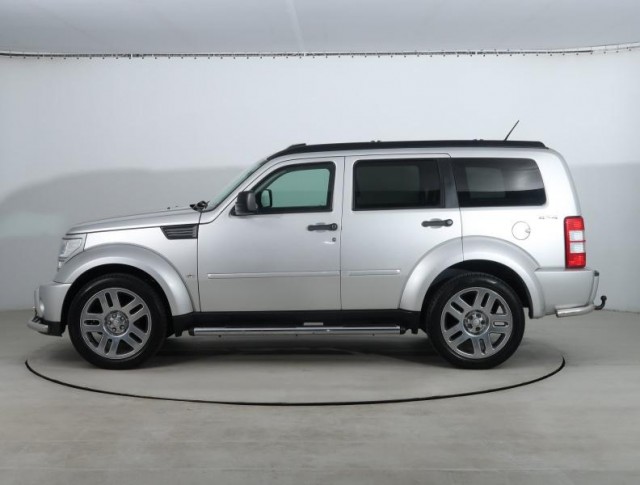 Dodge Nitro  2.8 CRD 
