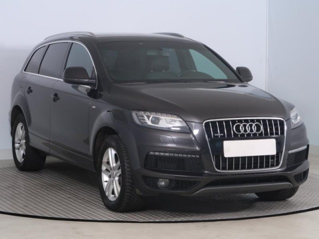Audi Q7  3.0 TDI S-Line