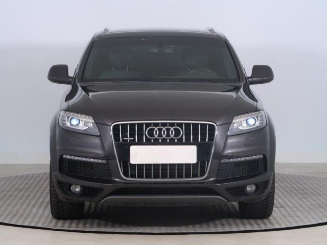 Audi Q7  3.0 TDI S-Line