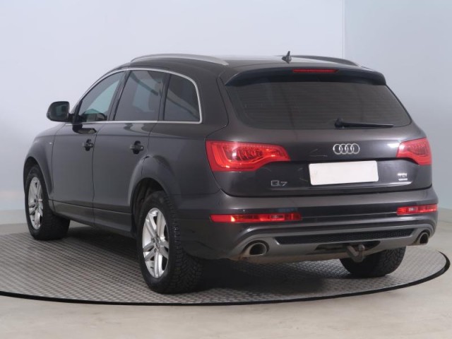 Audi Q7  3.0 TDI S-Line