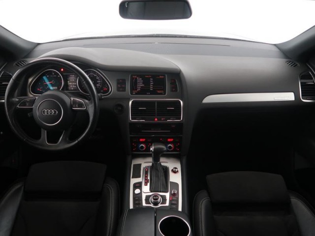 Audi Q7  3.0 TDI S-Line