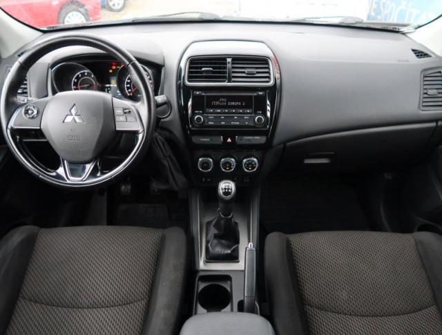 Mitsubishi ASX  1.6 MIVEC Invite