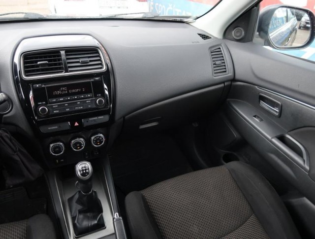 Mitsubishi ASX  1.6 MIVEC Invite