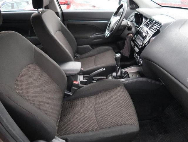 Mitsubishi ASX  1.6 MIVEC Invite