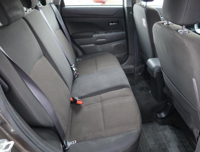 Mitsubishi ASX  1.6 MIVEC Invite