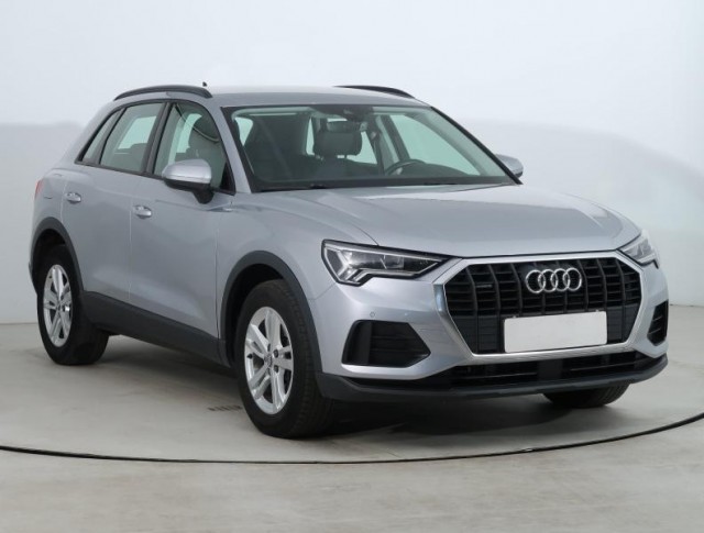 Audi Q3  40 TFSI 