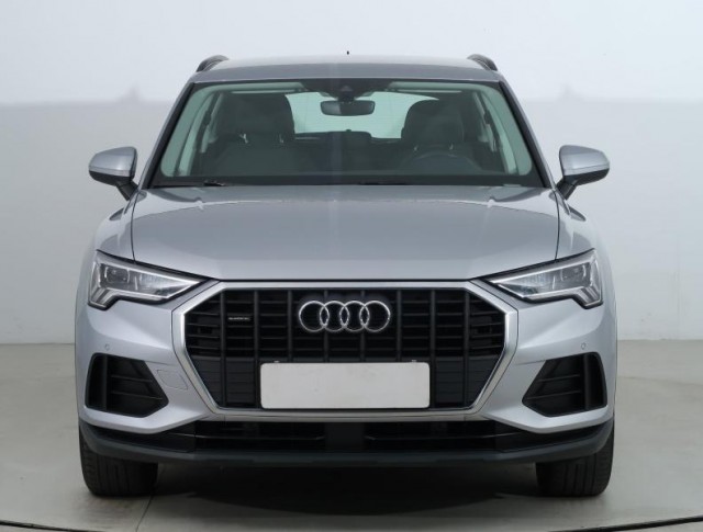 Audi Q3  40 TFSI 