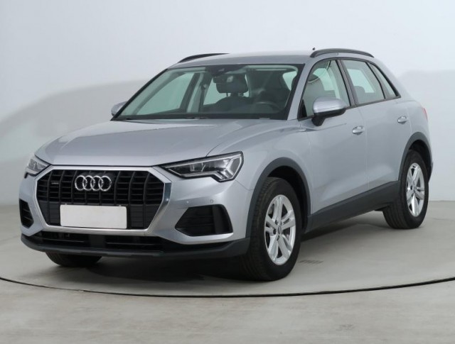 Audi Q3  40 TFSI 