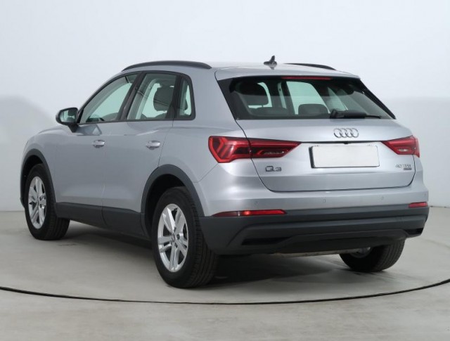 Audi Q3  40 TFSI 