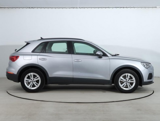 Audi Q3  40 TFSI 