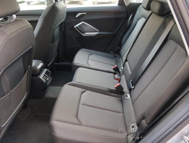 Audi Q3  40 TFSI 