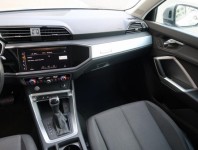 Audi Q3  40 TFSI 