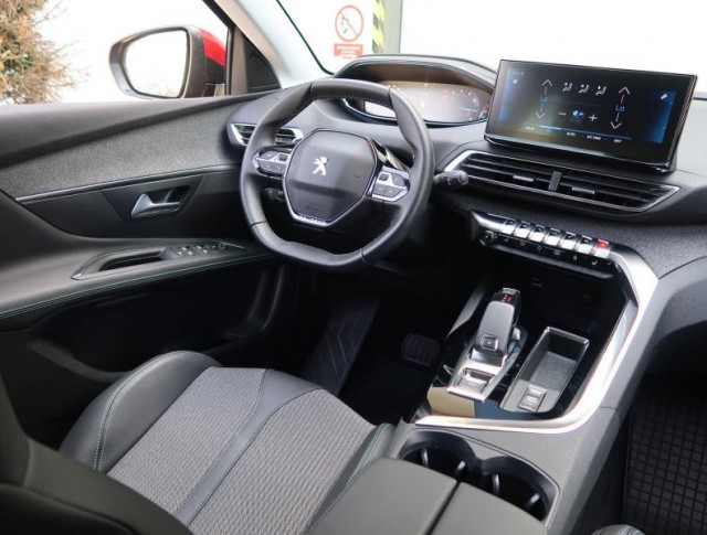 Peugeot 3008  1.2 PureTech 