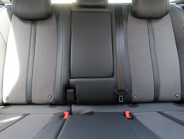 Peugeot 3008  1.2 PureTech 