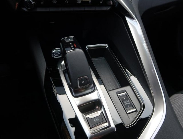 Peugeot 3008  1.2 PureTech 