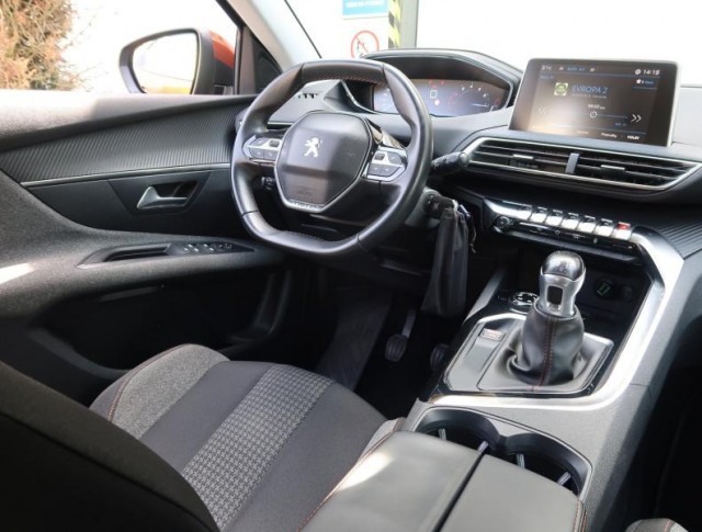 Peugeot 3008  1.2 PureTech 