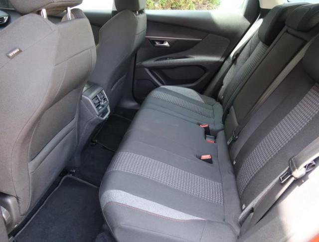 Peugeot 3008  1.2 PureTech 