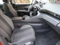 Peugeot 3008  1.2 PureTech 