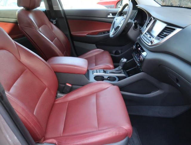 Hyundai Tucson  1.7 CRDi Style