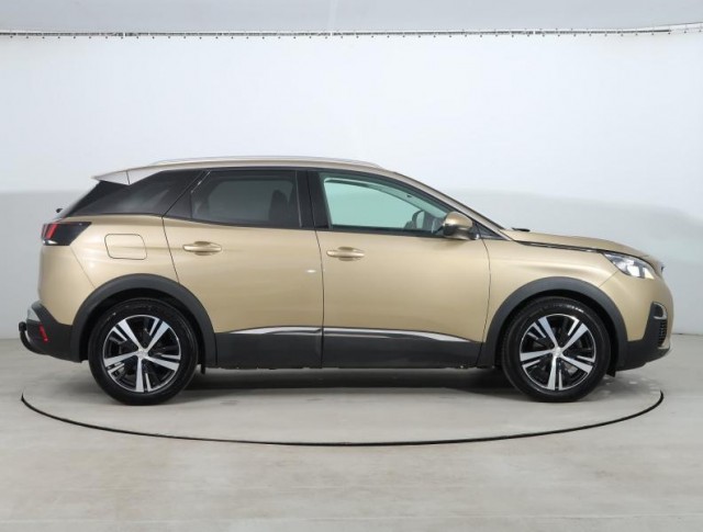 Peugeot 3008  1.6 BlueHDi Allure