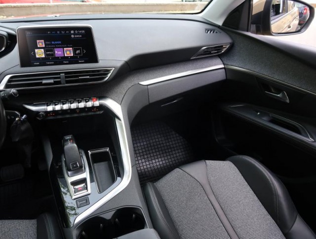 Peugeot 3008  1.6 BlueHDi Allure