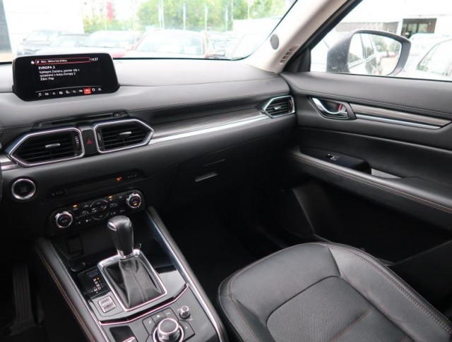 Mazda CX-5  2.5 Skyactiv-G Revolution TOP