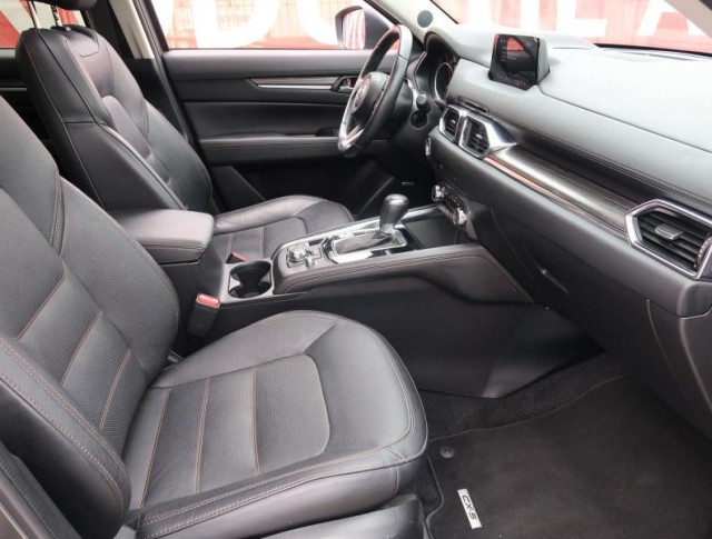 Mazda CX-5  2.5 Skyactiv-G Revolution TOP