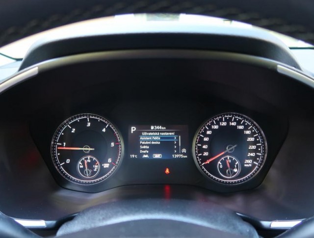 Hyundai Santa Fe  2.2 CRDi 