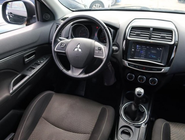 Mitsubishi ASX  1.6 MIVEC Inform