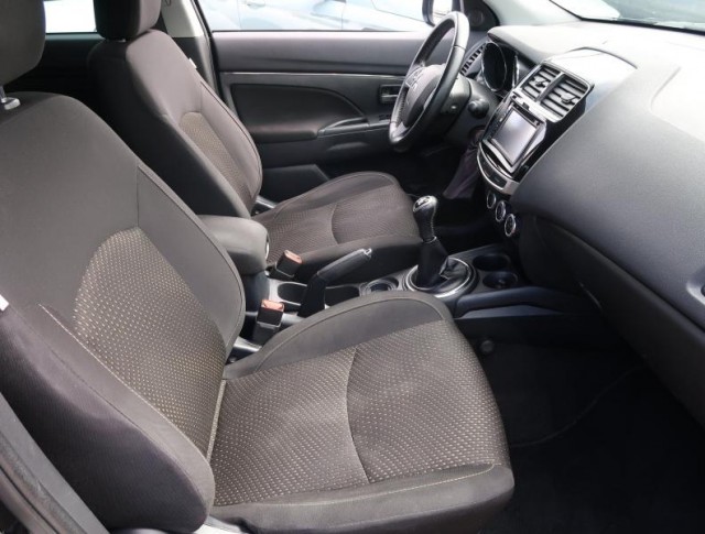 Mitsubishi ASX  1.6 MIVEC Inform