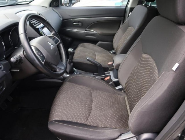 Mitsubishi ASX  1.6 MIVEC Inform