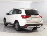 Mitsubishi Outlander  2.0 