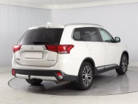 Mitsubishi Outlander  2.0 